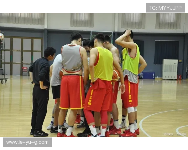 篮球战术革新:新型进攻布局助力球队制胜